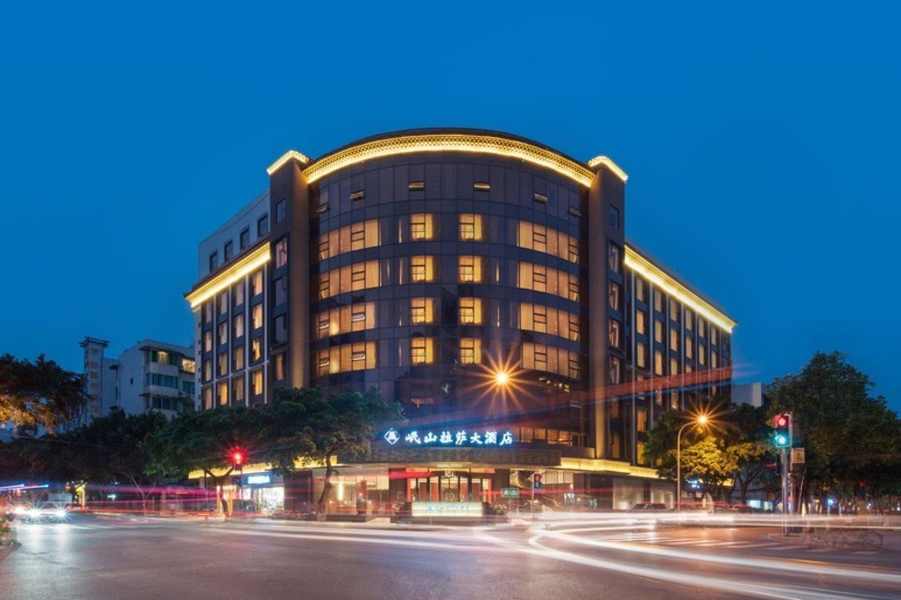Minshan Lhasa Grand Hotel Chengdu Bagian luar foto