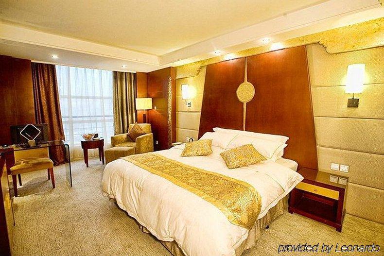 Minshan Lhasa Grand Hotel Chengdu Bagian luar foto